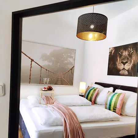 Modernes Loft-erlebnis Mit Fitnessbereich & Heimkino