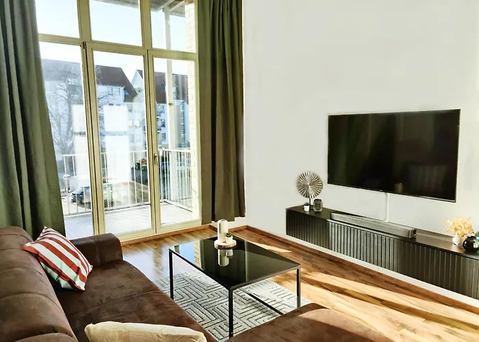 Modernes Loft-erlebnis Mit Fitnessbereich & Heimkino